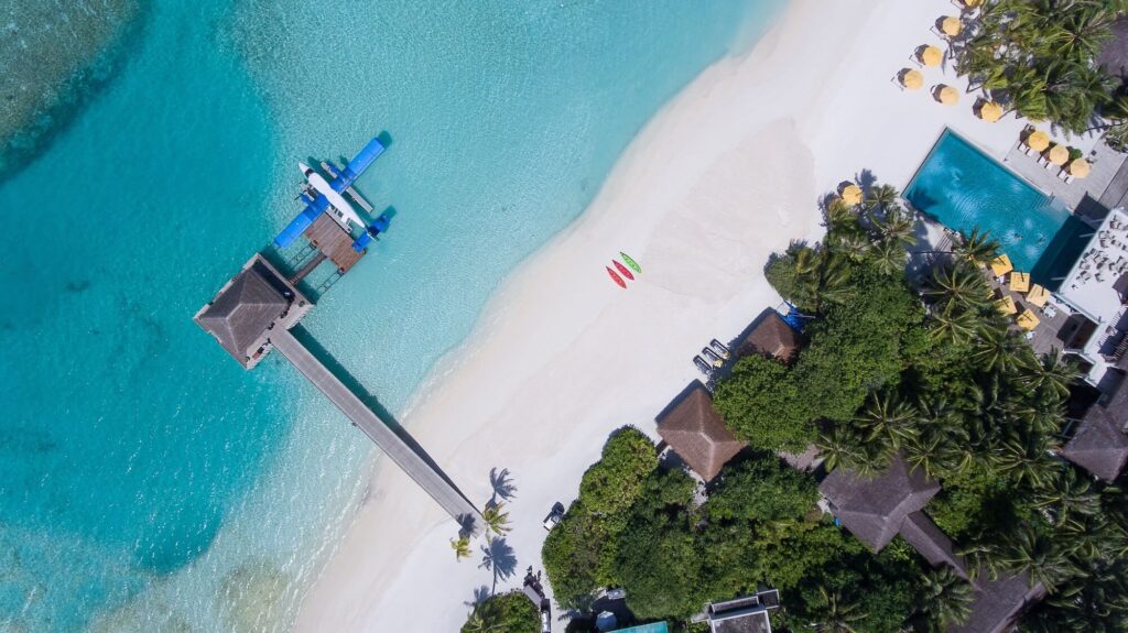 ishan seefromthesky 179744 unsplash